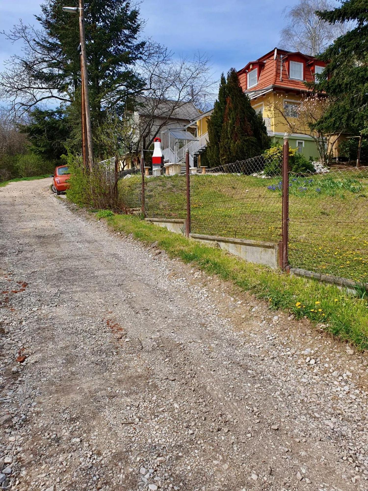 Naposdomb Vendeghaz * Miskolc